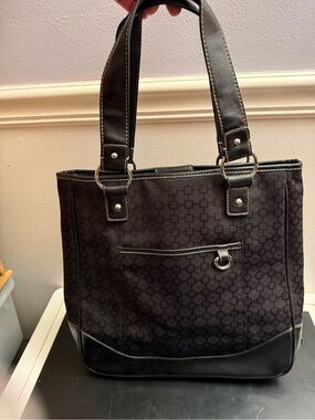 Vintage Nine West Black Leather Tote with Branded Metal Plate